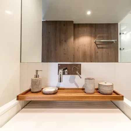 Guestready - 2br Apt Carlos I With Terrace And Gym Apartment Lisbon