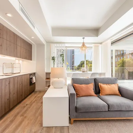 Guestready - 2br Apt Carlos I With Terrace And Gym * Lisbon