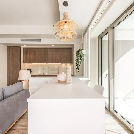 شقة Guestready - 2br Carlos I With Terrace And Gym Lisboa