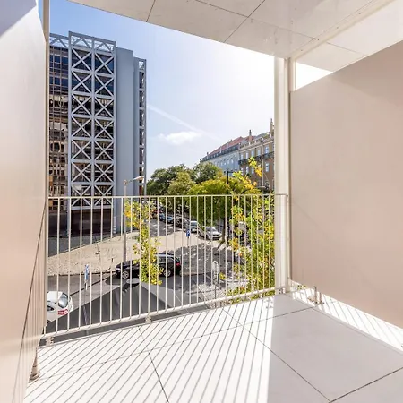 شقة Guestready - 2br Carlos I With Terrace And Gym Lisboa